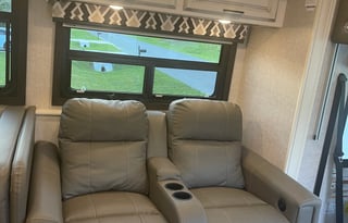 2022 Entegra Coach Vision XL 34G