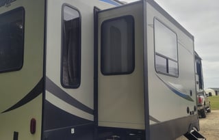 2019 Forest River RV Cherokee Arctic Wolf 295QSL8