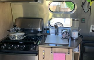 2018 Airstream RV Flying Cloud 19CB