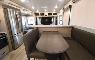 The Royal -  2021 Rockwood Signature Ultra