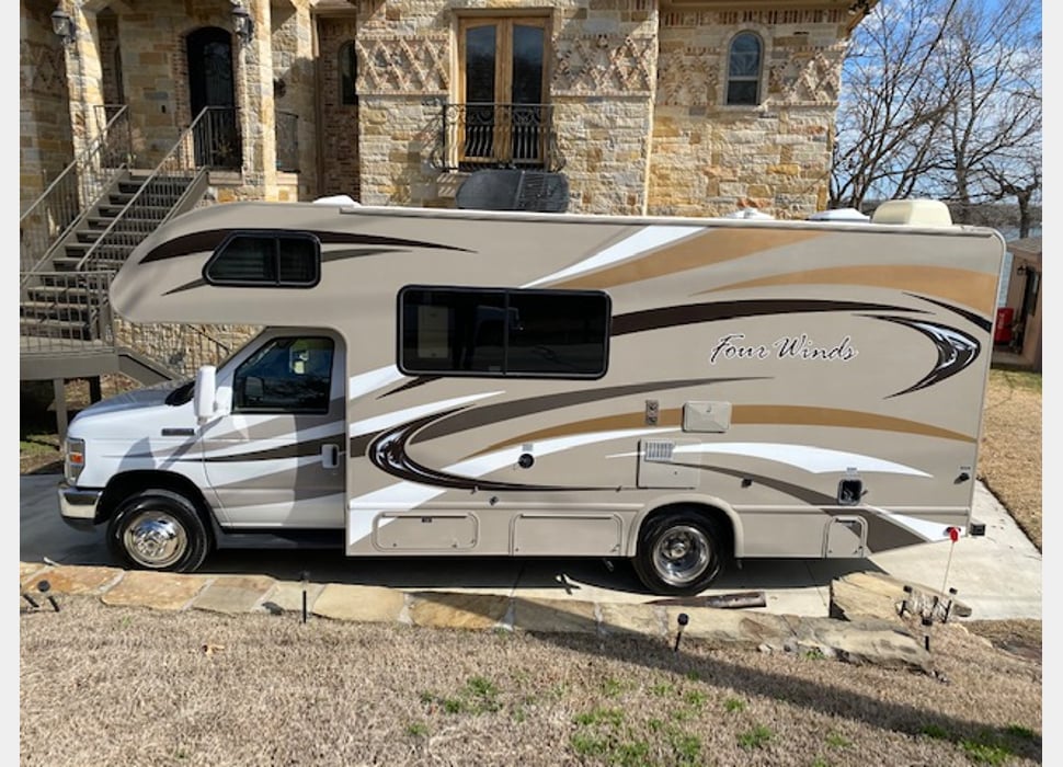 Class C Motor Home rentals in Weatherford