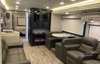 Adventure awaits you in this beautiful Jayco RV