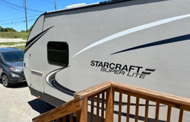 Smooth wall, well insulated, light weight and easy to pull.  Come aboard with the Star Craft family!