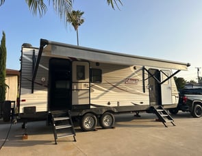 Dutchmen RV Coleman Lantern Series 245RK