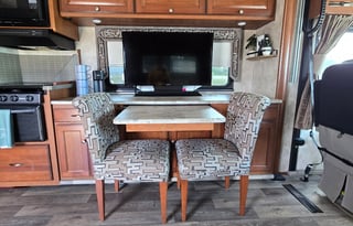 The Vista River Retreat – Sleeps 6