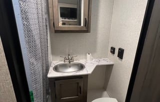 2022 Venture RV Sonic SN211VDB