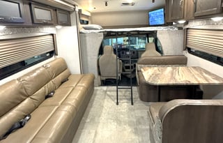 Luxury 2020 32' Coachman Freelander Bunk House