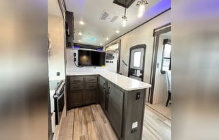 The Cruiser Casa– Luxury Meets Camping!