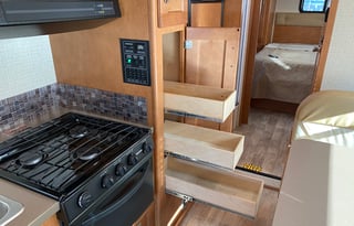 2018 Winnebago Minnie Winnie 31K