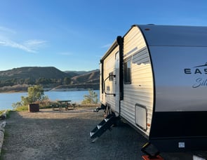 Forest River RV East to West Silver Lake LE 26BHLE