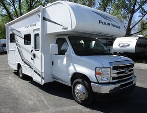 Thor Motor Coach Four Winds 21Z