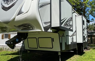 2017 Keystone RV Carbon 357