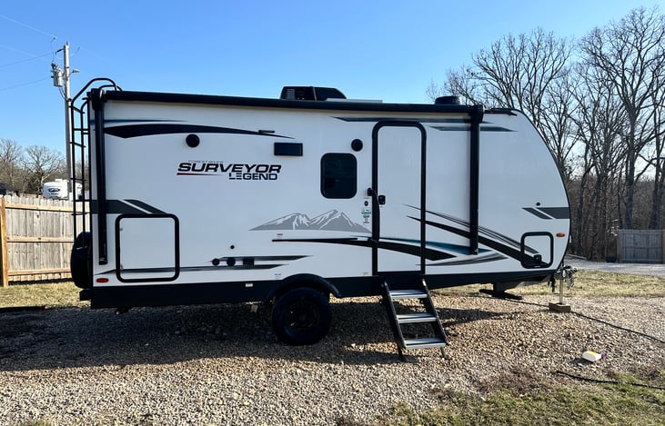 Entry side & Solid Step entry steps