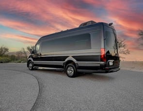Grech RV Strada-ion Tour