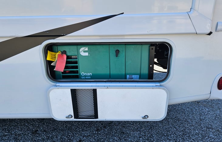 Power your adventures! The onboard generator of this 2024 Thor A.C.E. 32B provides reliable electricity for all your comforts, from AC to appliances, whether you're parked at a campsite or off-grid.