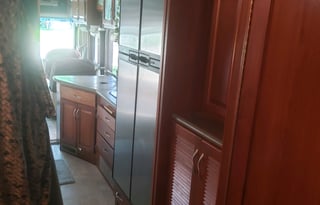 2002 Fleetwood RV Pace Arrow 35A