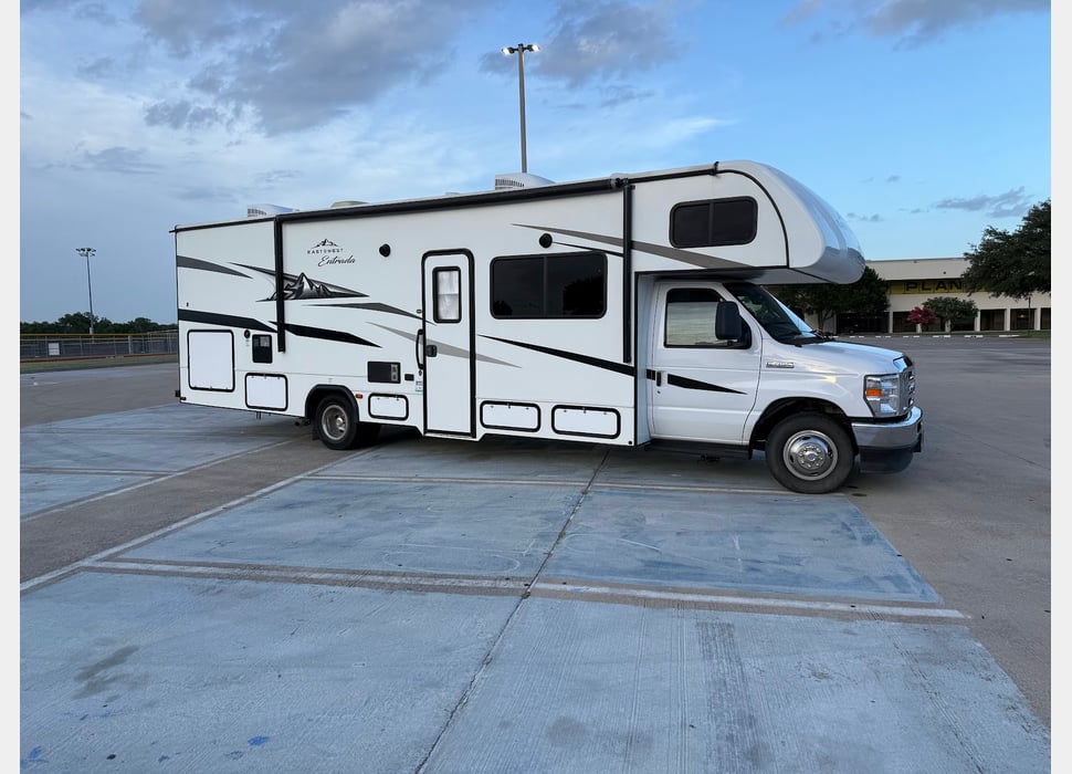 Class C Motor Home rentals in Arlington