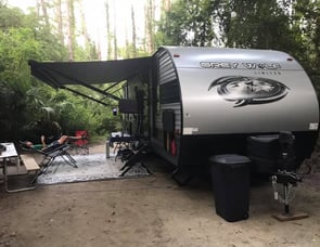 Forest River RV Cherokee Grey Wolf Black Label 26DBHBL