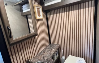 2019 Thor Motor Coach 28A Majestic