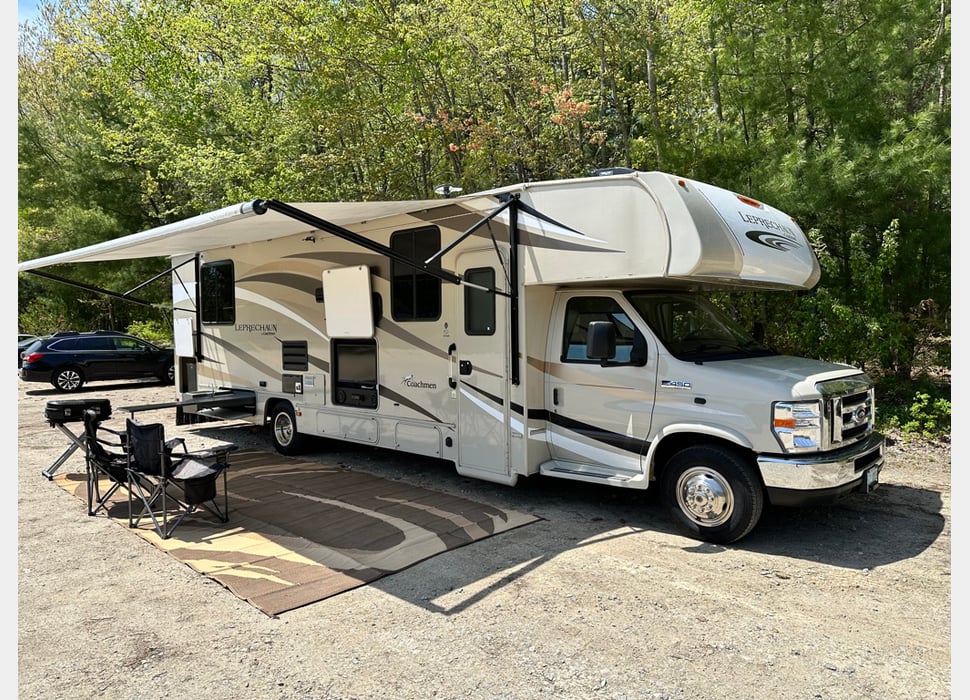 Class C Motor Home rentals in Vernon