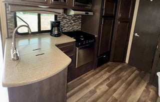 Cozy RV – Perfect for Family Adventures