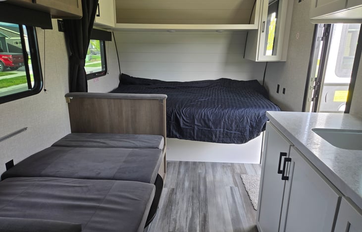 Dinette bed ready and Queen
