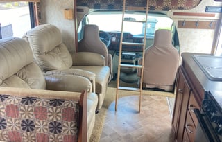 2010 Winnebago Access 31N