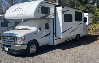 "Wilma". A 2023 EAST TO WEST Entrada 2900DS