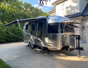 Airstream RV Flying Cloud 19