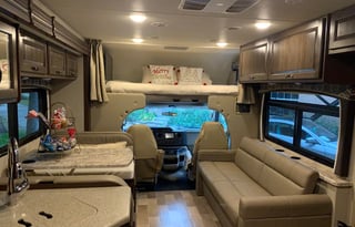 Unlimited Miles - Bunk Beds - 5 TVS - Sleeps 10-12
