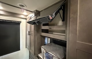 Fully Stocked Family & Pet Friendly Class A RV