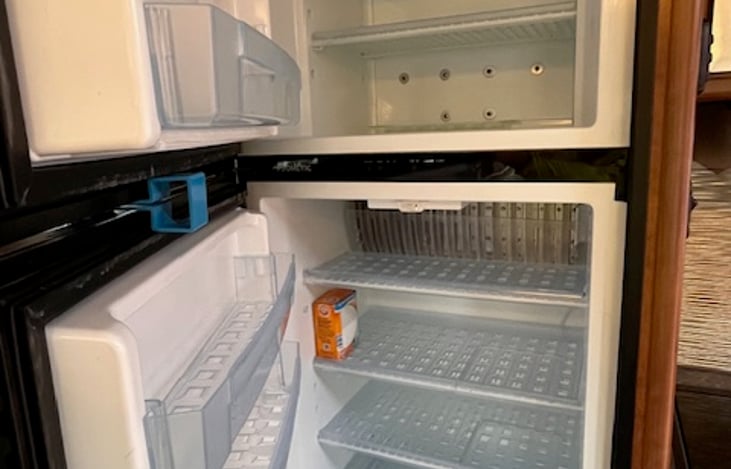 Large Refrigerator/freezer