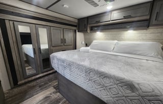 2021 Keystone RV Raptor 415