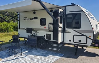 Eastern Shore Retreat: 2021 Minnie Winnie 2100BH