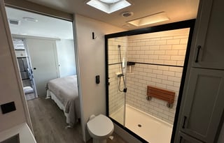 *Crazy Clean” 2024 5th Wheel!! Luxury RV!