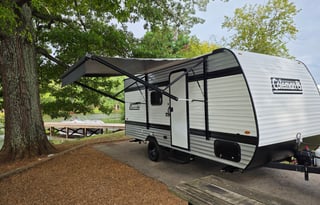 2027 Coleman 17B – Delivery Only, Sleeps 5