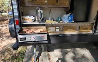 Cozy & Convenient Travel Trailer Rental