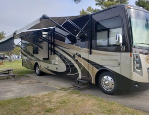 Thor Motor Coach Challenger 37TB