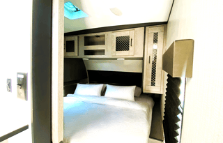 * Marshmallow Den! * Slide-Out Space * Sleeps 10!