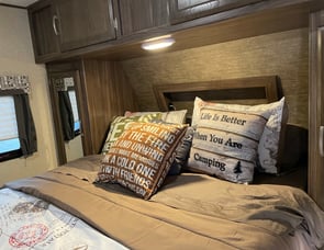 Coachmen RV Apex Ultra-Lite 215RBK