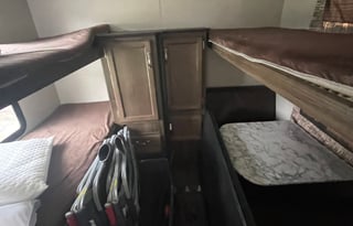 Cousin Eddie - 2018 Keystone RV Bullet 287QBS