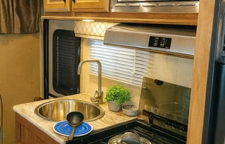 Cozy 6-Person Family Class C Camper