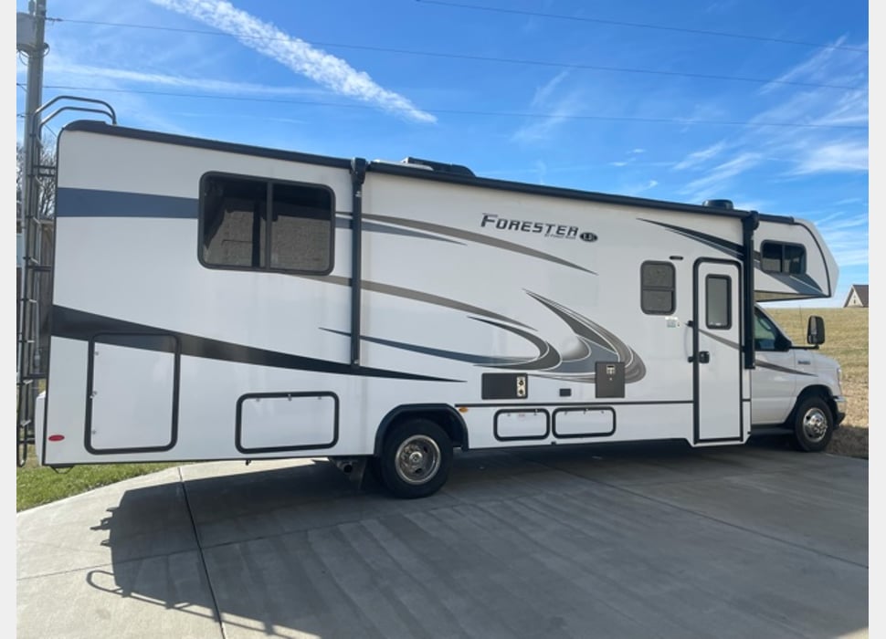 Class C Motor Home rentals in Hendersonville
