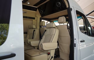 LUXURY 10 passengers VAN w TV, Kitchenette, Toilet