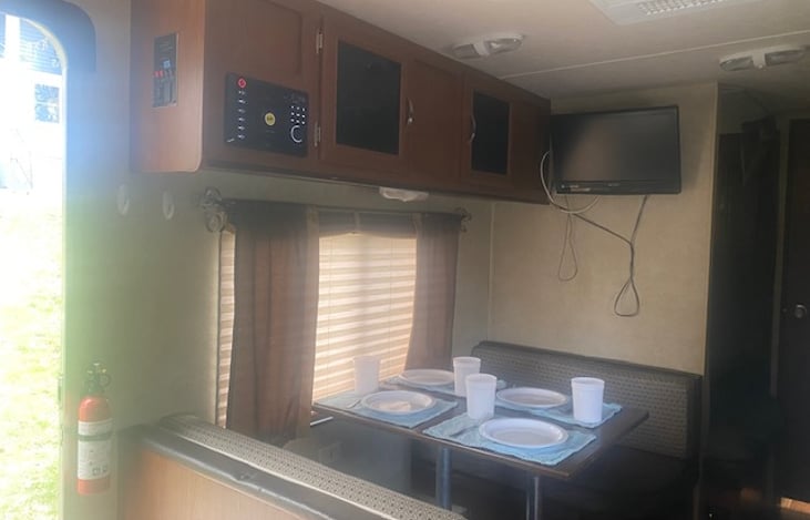 4-person dinette with storage below.