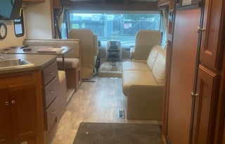 2018 Winnebago Vista 27PE