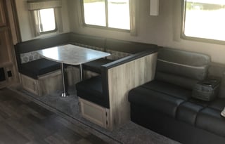 2021 Coachmen RV Catalina Legacy 323BHDSCK