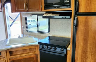 2018 Prime Time RV Avenger ATI 27DBS_TIME to RELAX