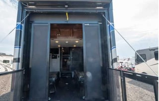 Motorhome Class A Toy hauler