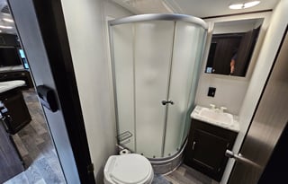 Great Family Getaway w/ Slide-Outs.